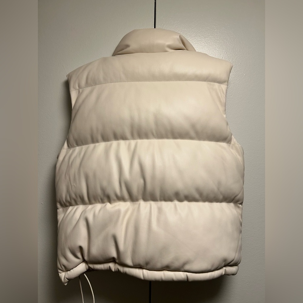 Express Faux Leather Cropped Vest - Picture 2 of 4